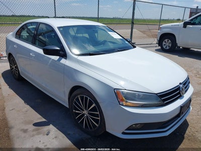 VOLKSWAGEN JETTA 2016