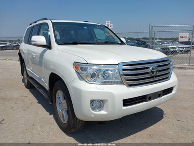 TOYOTA LAND CRUISER 2015