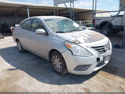 NISSAN VERSA 2017