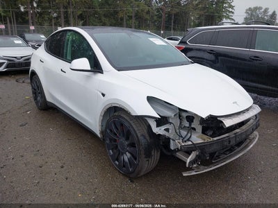TESLA MODEL Y 2022