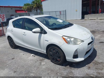 TOYOTA PRIUS C 2012