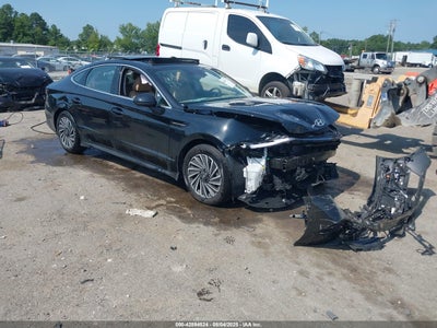 HYUNDAI SONATA HYBRID 2025