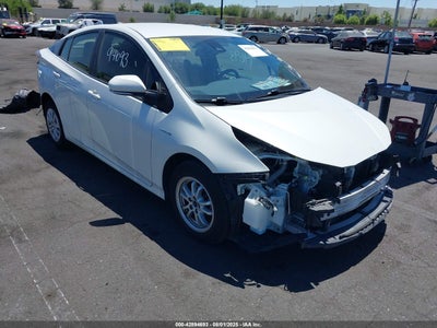 TOYOTA PRIUS 2017