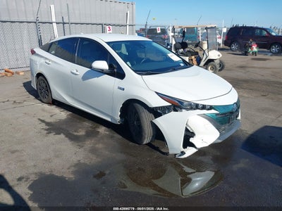 TOYOTA PRIUS PRIME 2017