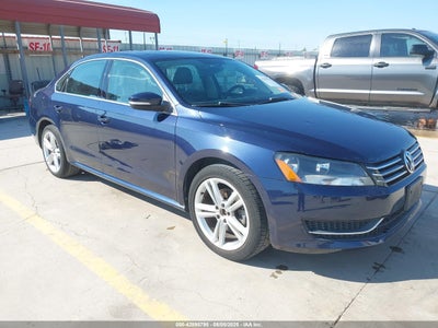 VOLKSWAGEN PASSAT 2014