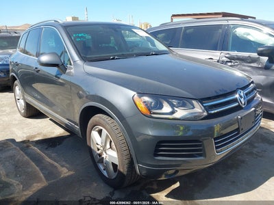 VOLKSWAGEN TOUAREG 2013