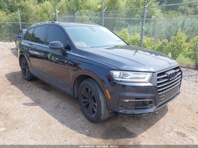 AUDI Q7 2017