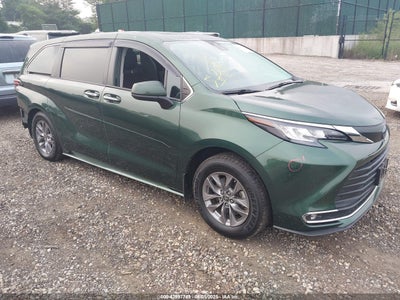TOYOTA SIENNA 2021