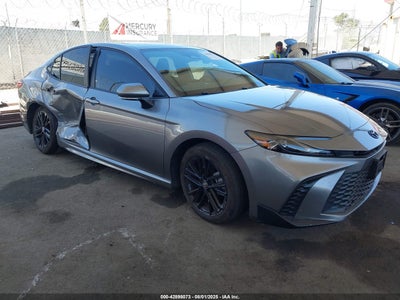 TOYOTA CAMRY 2025