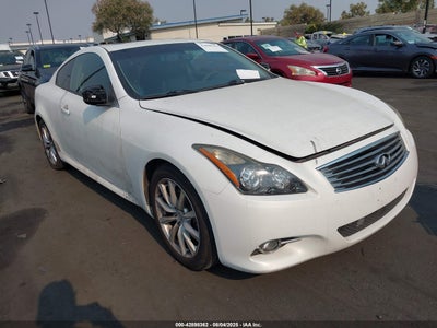 INFINITI G37 2011
