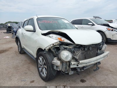 NISSAN JUKE 2011