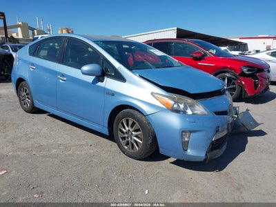 TOYOTA PRIUS PLUG-IN 2012