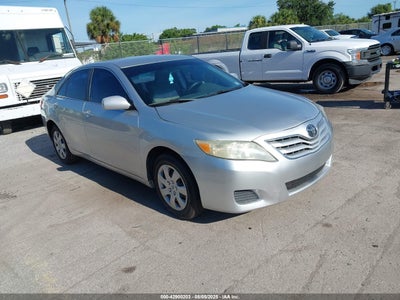 TOYOTA CAMRY 2010
