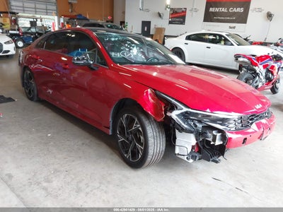 KIA K5 2025