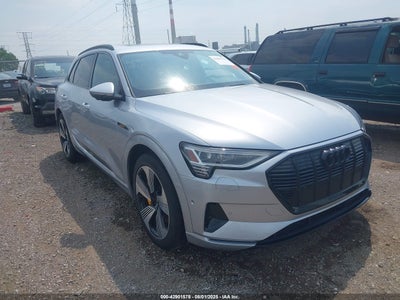 AUDI E-TRON 2023