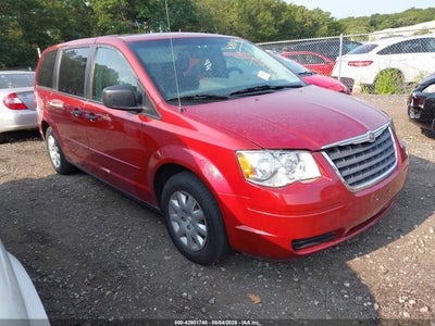 CHRYSLER TOWN & COUNTRY 2008