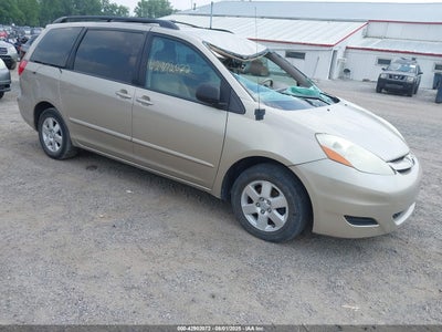 TOYOTA SIENNA 2008