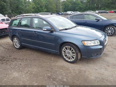 VOLVO V50 2010