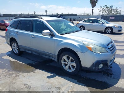 SUBARU OUTBACK 2013