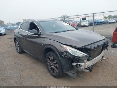 INFINITI QX30 2017