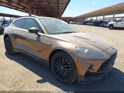 ASTON MARTIN DBX 2024