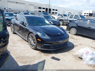 PORSCHE PANAMERA 2018