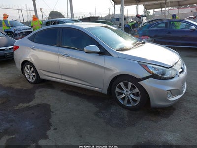 HYUNDAI ACCENT 2012
