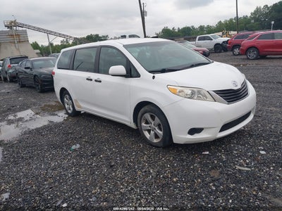 TOYOTA SIENNA 2014