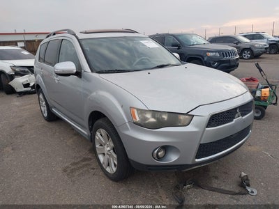MITSUBISHI OUTLANDER 2011