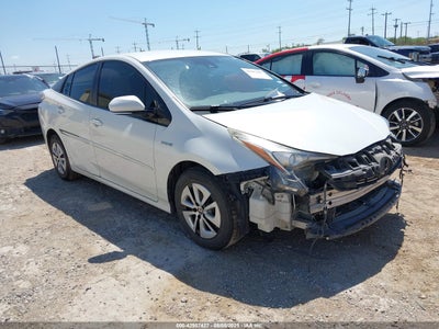 TOYOTA PRIUS 2017