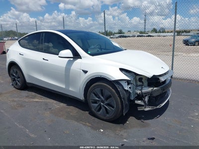 TESLA MODEL Y 2025