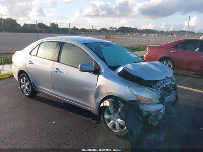 TOYOTA YARIS 2009
