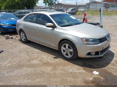 VOLKSWAGEN JETTA 2014