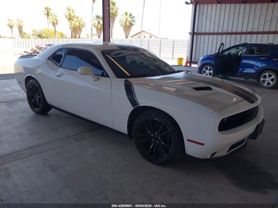 DODGE CHALLENGER 2016