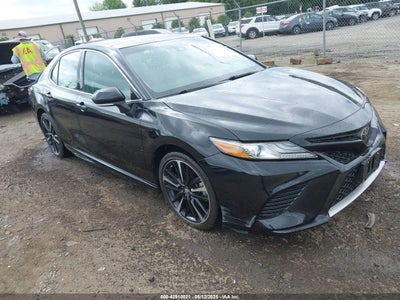 TOYOTA CAMRY 2019