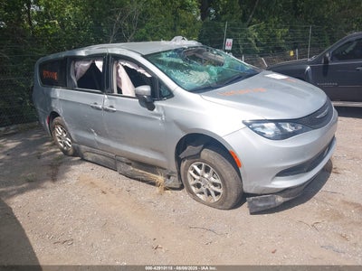 CHRYSLER VOYAGER 2023