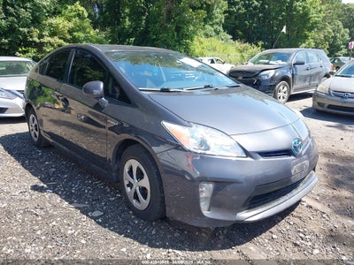 TOYOTA PRIUS 2014