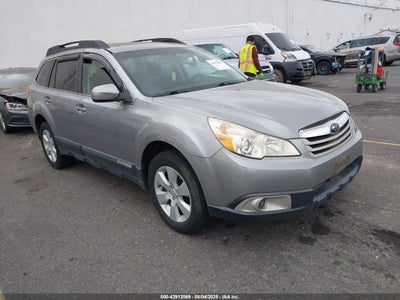 SUBARU OUTBACK 2011