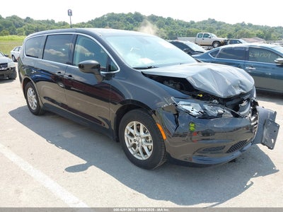 CHRYSLER VOYAGER 2022