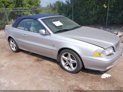 VOLVO C70 2001