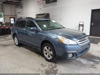 SUBARU OUTBACK 2013