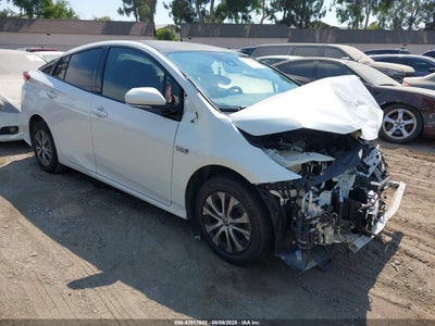 TOYOTA PRIUS PRIME 2019