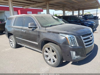 CADILLAC ESCALADE 2017