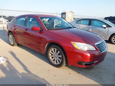 CHRYSLER 200 2013