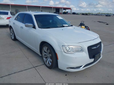 CHRYSLER 300 2019