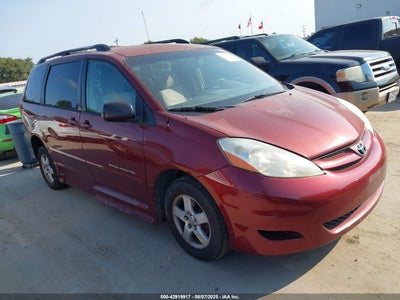 TOYOTA SIENNA 2009