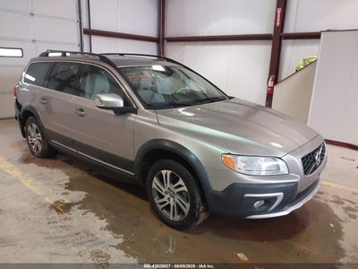 VOLVO XC70 2015