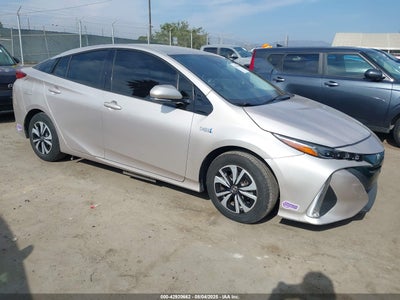 TOYOTA PRIUS PRIME 2018