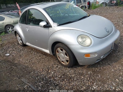 VOLKSWAGEN NEW BEETLE 2001
