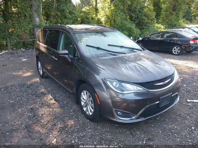CHRYSLER PACIFICA 2018